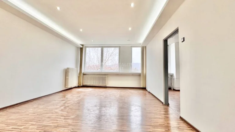 Ponúkame na prenájom kancelárske priestory s rozlohou 35 m2