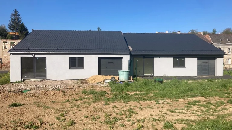 7 řadových rodinných domů - novostavby Bílina