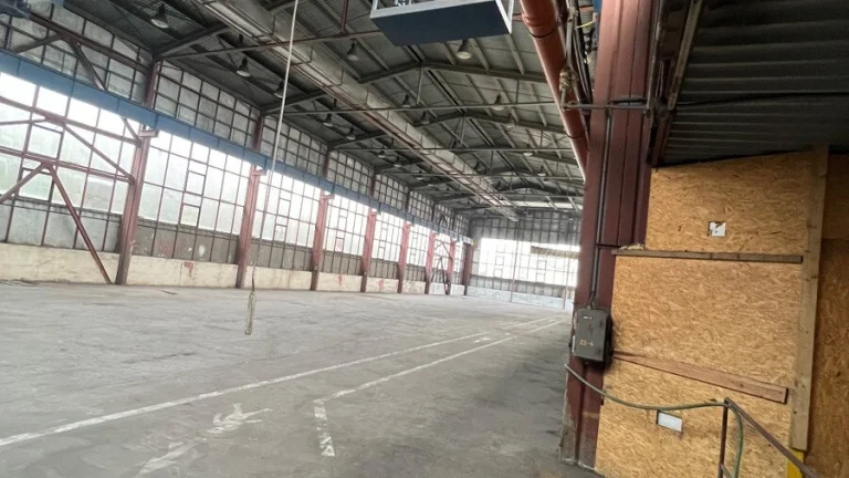 Hala 1100m2