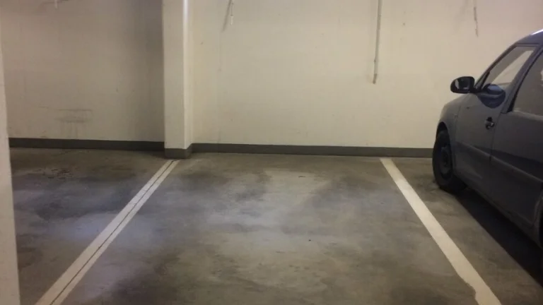 Garážové stání, P4 Kunratice (vedle IKEM), Muškova ul.