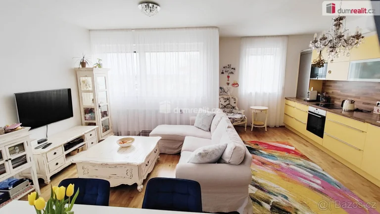 Prostorný byt 4+kk, 95 m2 + terasa 42,2 m2 + balkon 10,8 m2,
