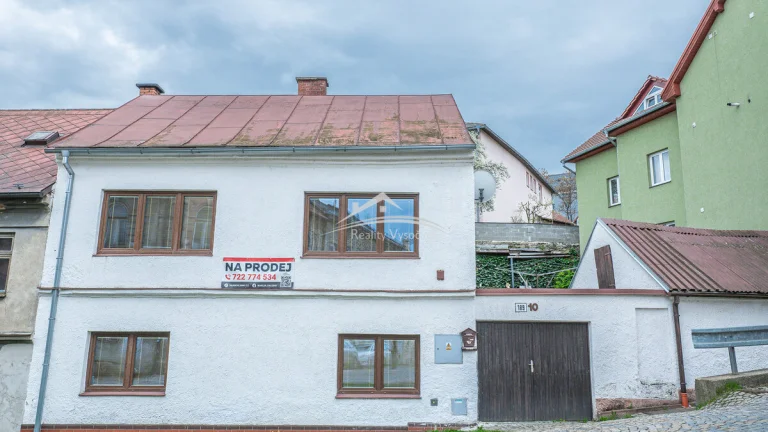 Rodinný dům 4+1 s pracovnou, garáží a zahradou – Jihlava