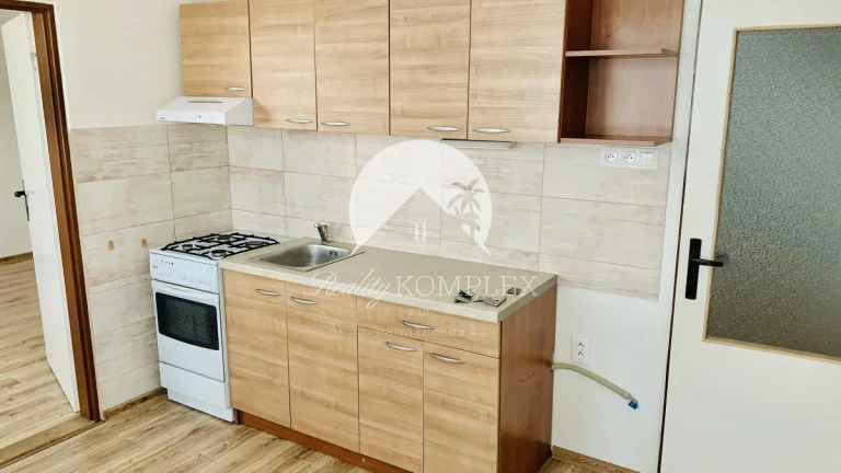 Reality KOMPLEX s.r.o., Vám ponúka 1 izbový byt vo VYHĽADÁVA