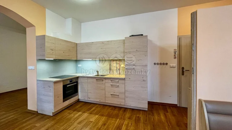 Pronájem bytu 1+kk, 60 m², Lanškroun, ul. 28. října