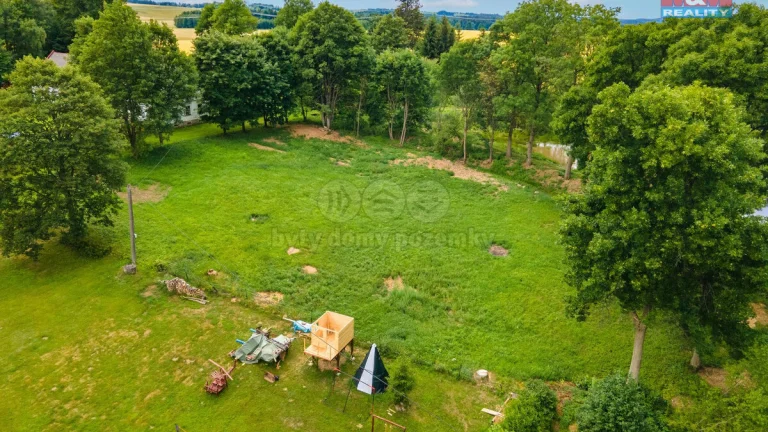 Prodej pozemku k bydlení, 1049 m²