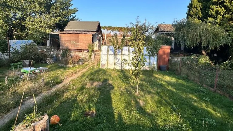 Prodej zahrady s chatkou, CP 284m2, obec Hrušovany u Brna