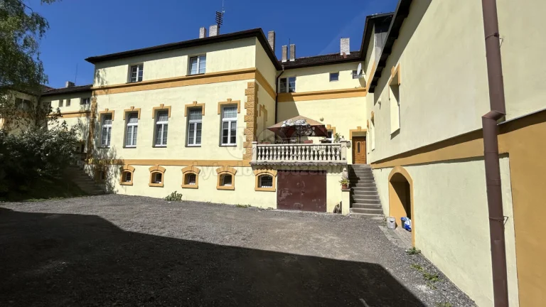 Pronájem bytu 1+1, 32 m², Králův Dvůr, ul. Tovární