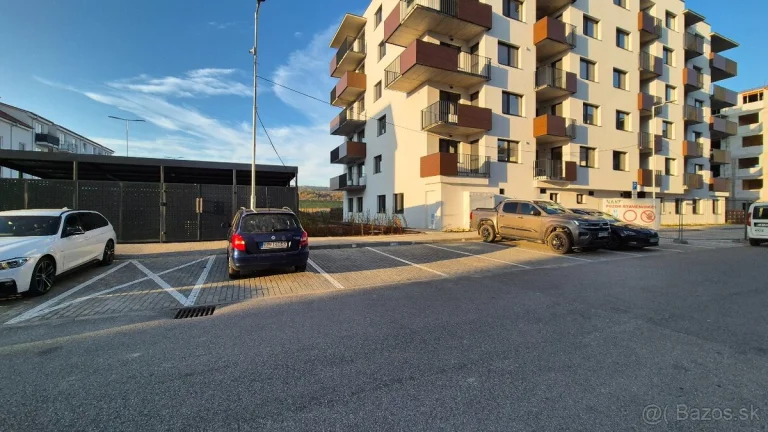 Vonkajšie státie - Parkovacie miesto - Bytča - ul. Morušová