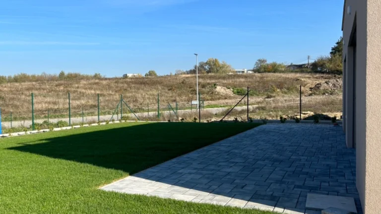 Prenájom 5-izbový rodinný dom Záhorská Bystrica