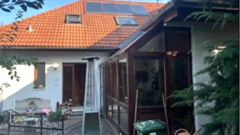 Rodinný dům se zahradou v obci Bradlec , ID 7214e 1305