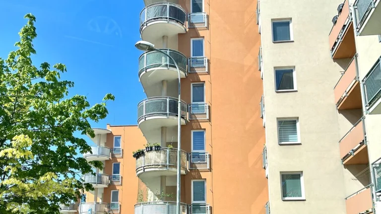 Pronájem bytu 2+kk, 47 m2 – Pardubice, ul. Josefa Gabčíka