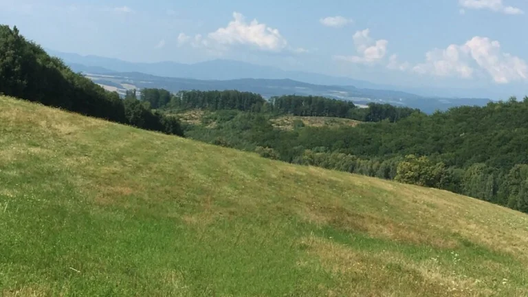 Pozemok v krásnom prostredí pri Zvolenskej Slatine