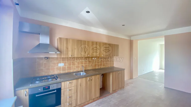 Pronájem bytu 2+kk, 60 m², Krnov, ul. Krásné Loučky