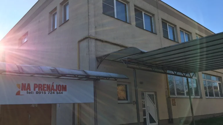 Výrobno - skladové priestory Nitra, depo kuriérskej služby ,