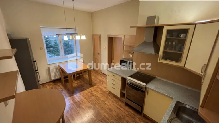Pronájem, byt, 3+1, 93 m2, ul. Olomoucká, Opava