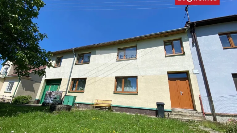 Prodej prostorného domu Chvalčov