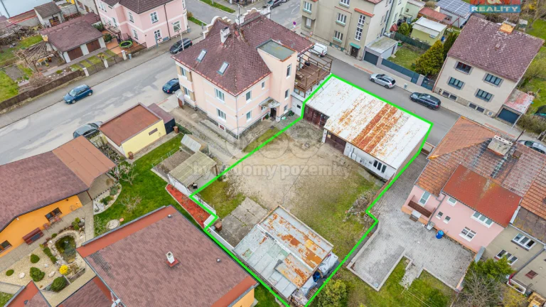 Prodej komerčního pozemku, 471 m², Tábor, ul. Komenského