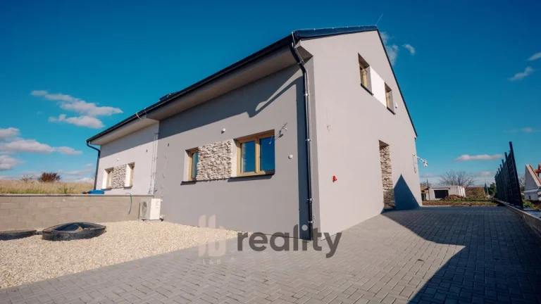 Prodej rodinného domu 141 m2, pozemek 365 m2, ev.č. 00004