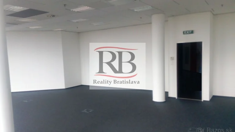 Kancelársky priestor v blízkosti letiska na prenájom