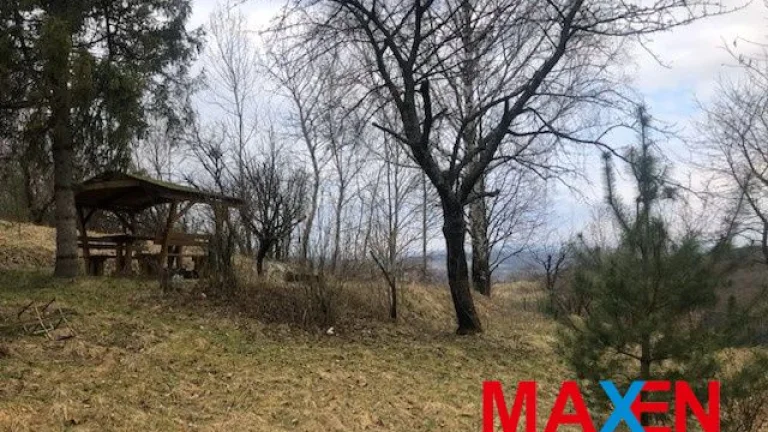 Na predaj záhradný pozemok - Byster