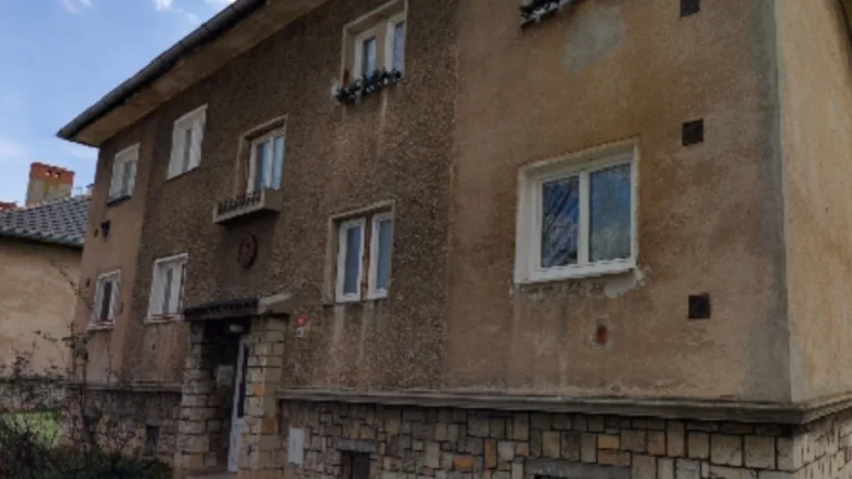 Bytová jednotka 2+1 v Lovosicích, ID 7203e 2105