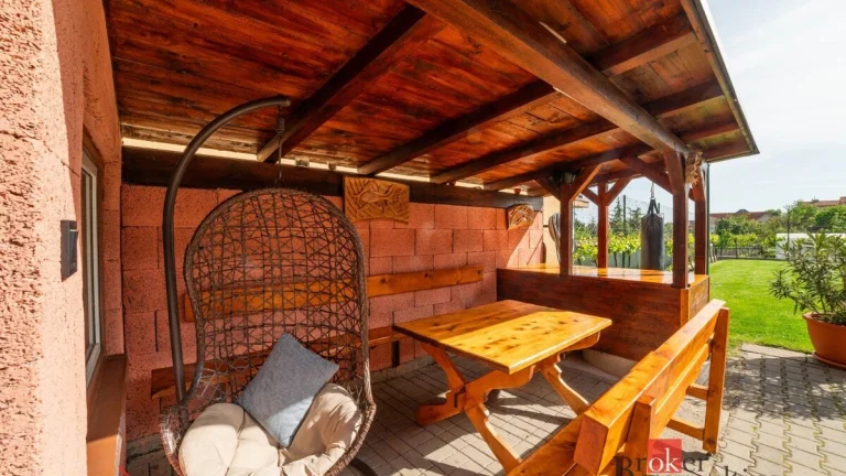 4-izbový rodinný dom s vínnou pivnicou, Rača, Stupavská ul.,