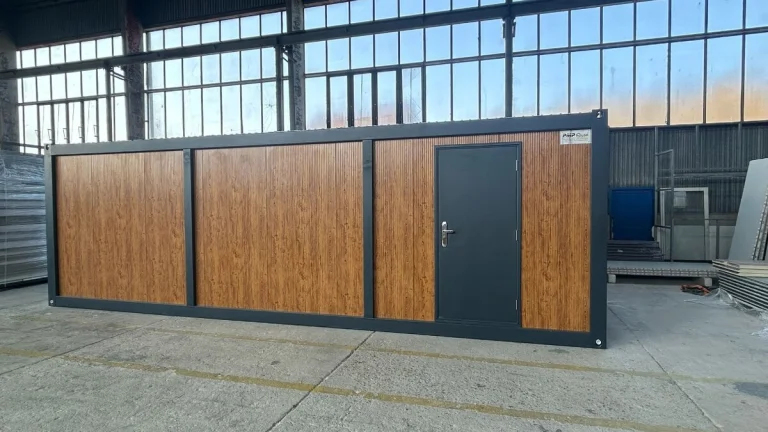 Obytný kontejner PMP o rozměru 3 x 8 m