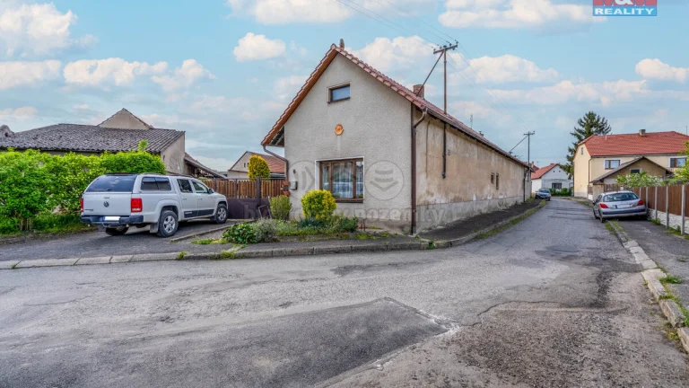 Prodej zemědělské usedlosti, 174 m², Veltruby, ul. Dlouhá