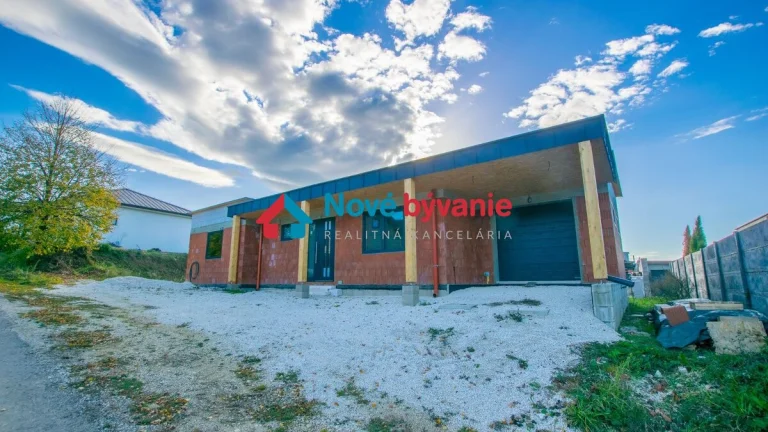 Predaj, Bungalov,143m2, Poluvsie nad Rajčiankou, okr: Žilina