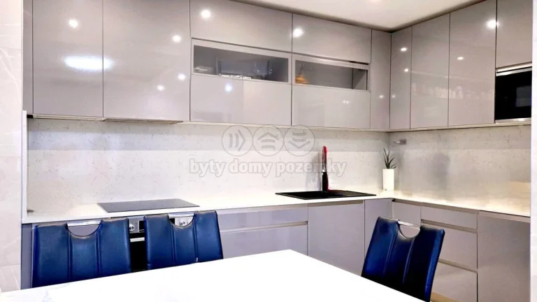 Prodej bytu 4+kk, 122 m², Praha, ul. Krupská