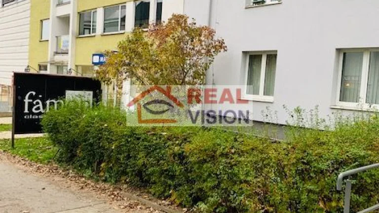 Exkluzívne prenájom kancelársky priestor centrum Poprad, 72