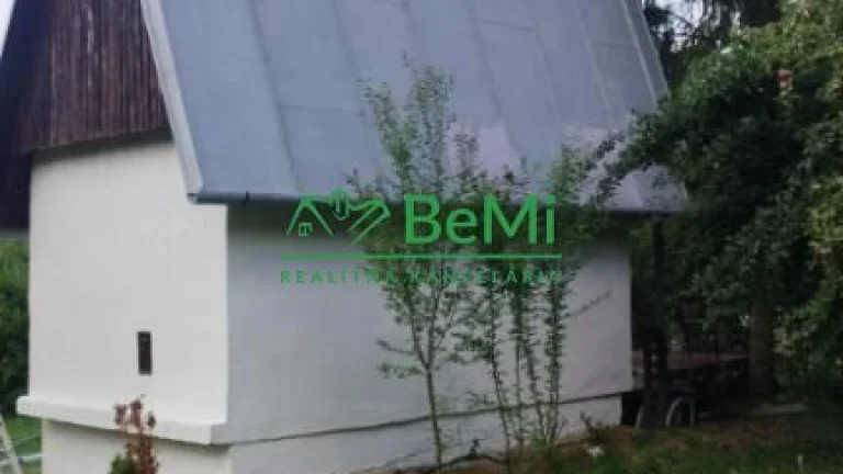 Predaj murovaná chalupa s pozemkom Bátovce (038-13-MIJKa)