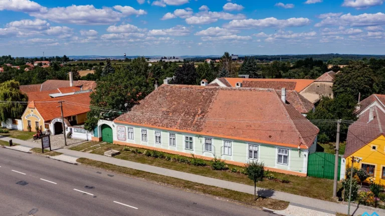 Prodej komerčního prostoru pro penzion, svatby, firemní akce
