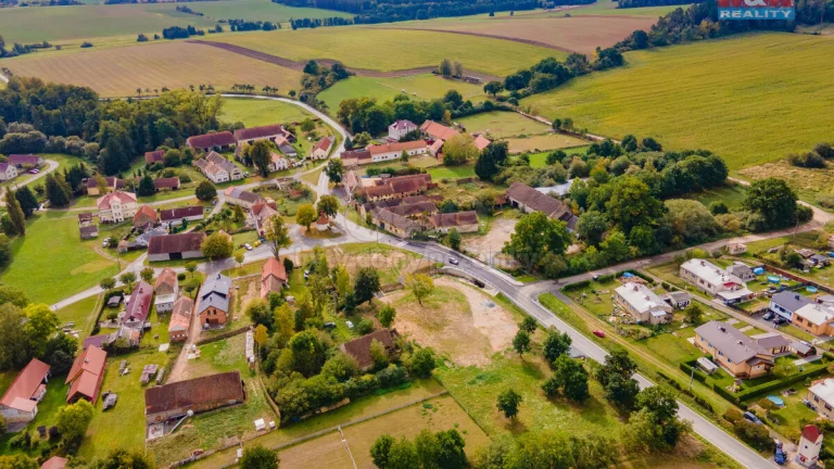 Prodej pozemku k bydlení, 1136 m², Líšina