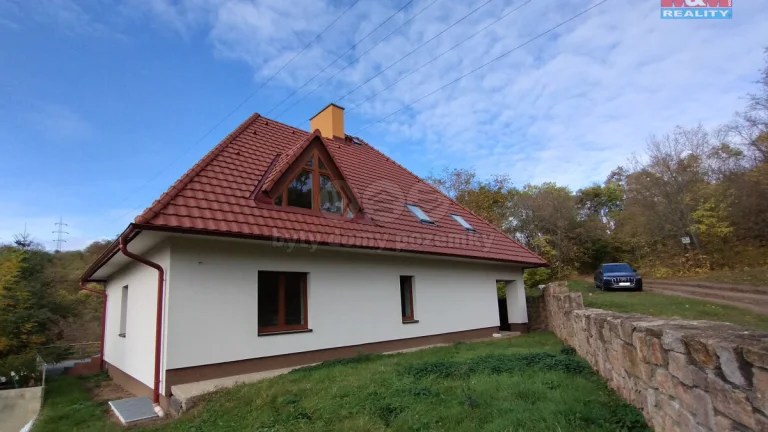 Prodej rodinného domu, 345 m², Klecany