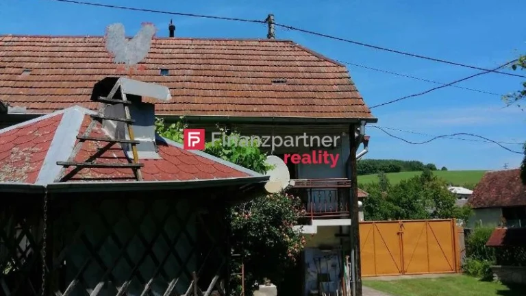 Na predaj kopaničiarska chalupa Brezová pod Bradlom