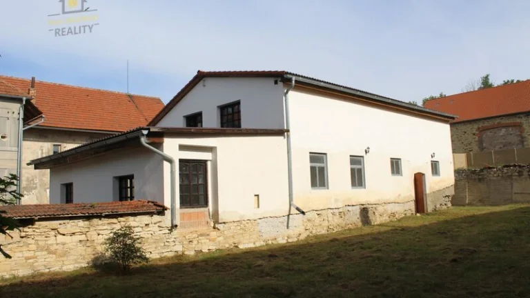 Prodej budovy s pozemkem