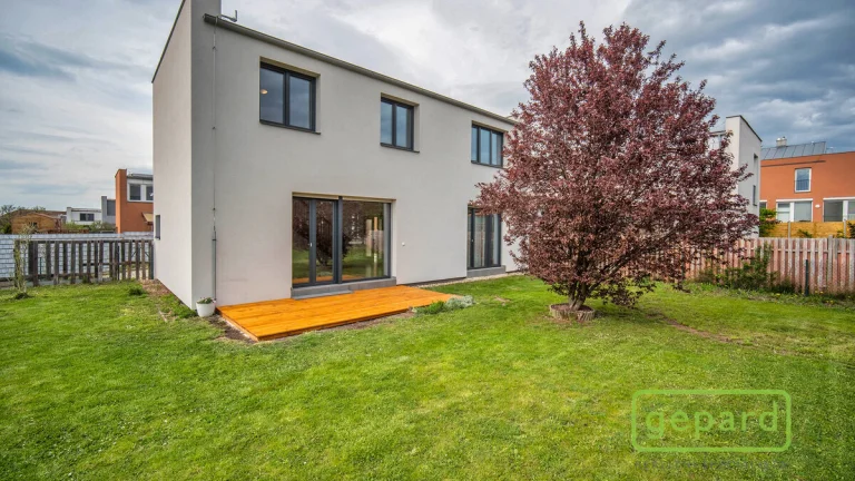 Prodej rodinného domu 123 m2, 4+kk s garáží, pozemek 575 m2,