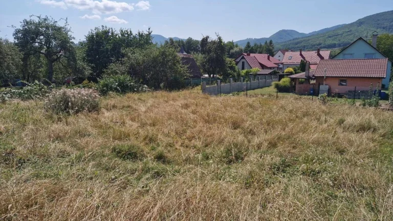 Na predaj stavebný pozemok obec Liešťany okres Prievidza.