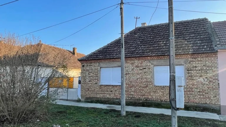 🏡 Prodej přízemního rodinného domu v centru Veliko Središte