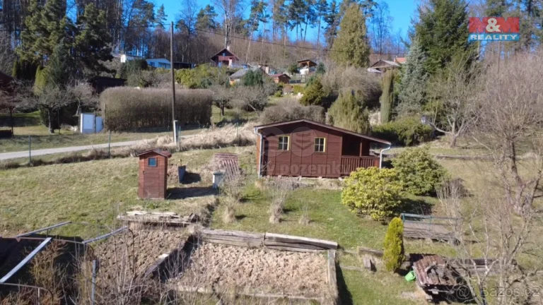 Prodej zahrady s chatkou, 381 m², Písek