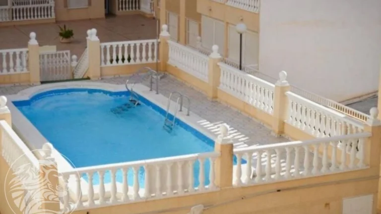 Studio 33 m2 s bazénem, Torrevieja, Španělsko