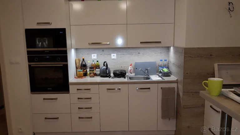 Prnájem bytu 1+kk, Brno, Provazníkova