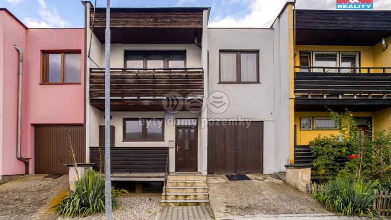 Prodej rodinného domu, 232 m², Blíževedly