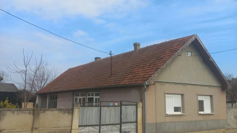 🏡 Na prodej RD – pohodlí, prostor a klid - Republika Srbsko