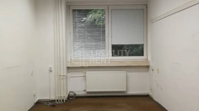 Prenájom : Kancelárie od 12 m2