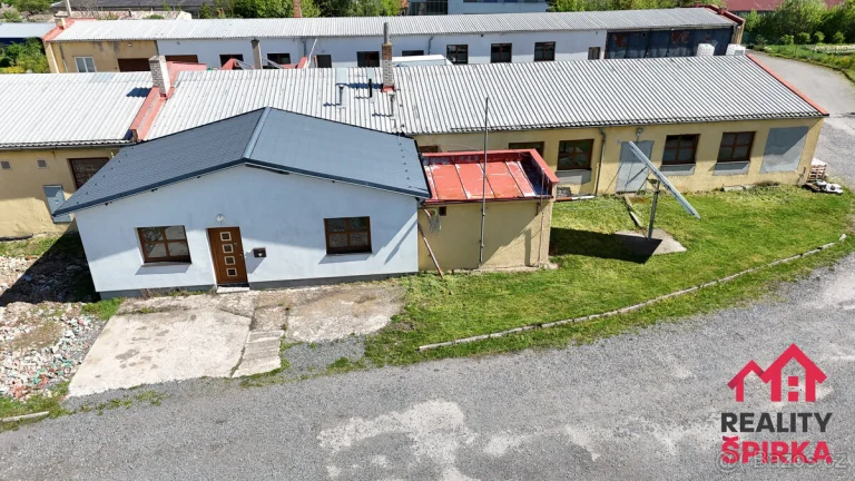 Pronájem výrobně skladové haly 360 m², Litomyšl