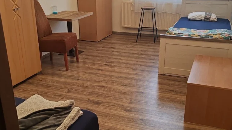 🏡 Na prenájom: izba v Nitre – Zobor (Sv. Beňadika 436/35)