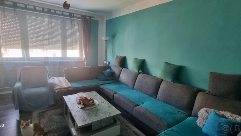Ponúkame Vám na predaj 3 izbový byt na ulici Slatinská.