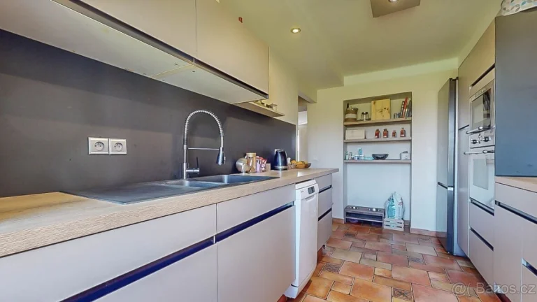 Prodej mezonetového bytu 4+1, 110 m², Jevany - Bohumil